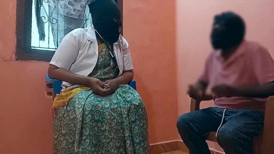 Doctor, patient hot talking sex in clinic