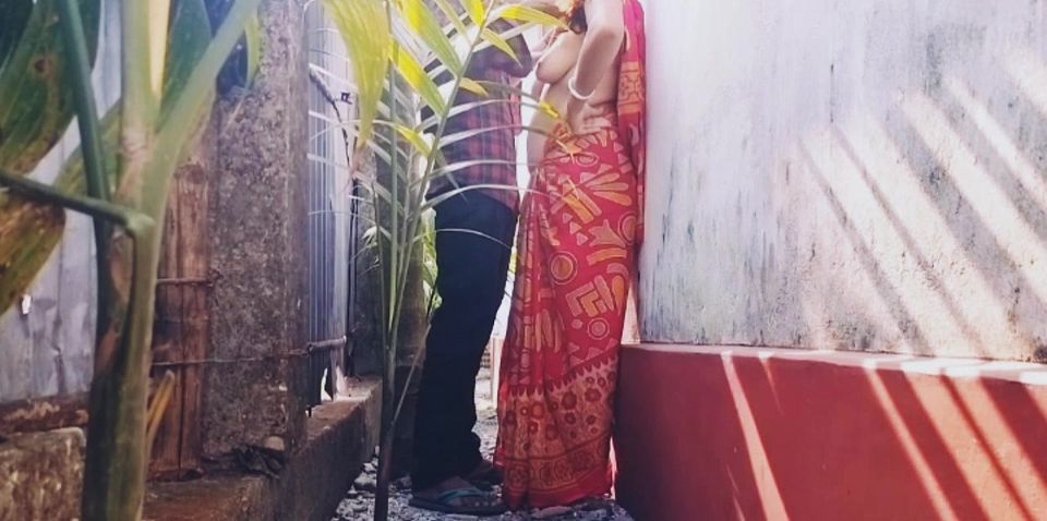 "your Big Stepbrother Is Boring in Bed" Horny Bhabi with beautiful saree Needs Devar's Hard Cock in outside.