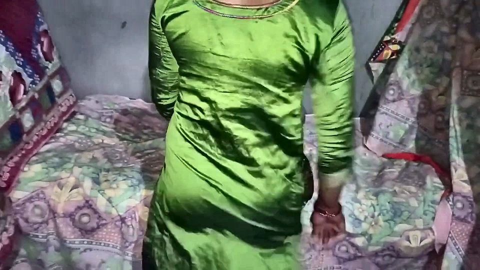 Omg My BF Punish My College Neighbour Friend by Fucking Her Hindi Audio