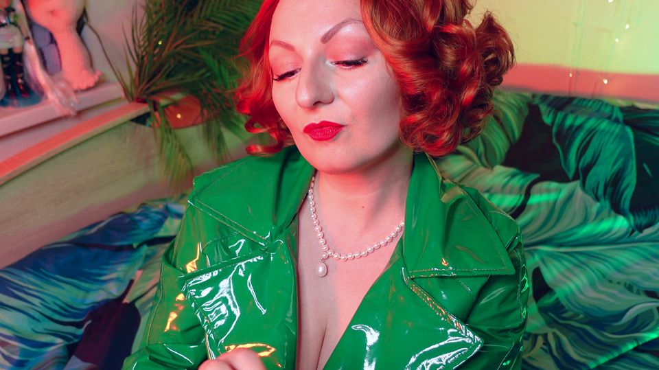Pretty pin up model Arya and pink latex household gloves