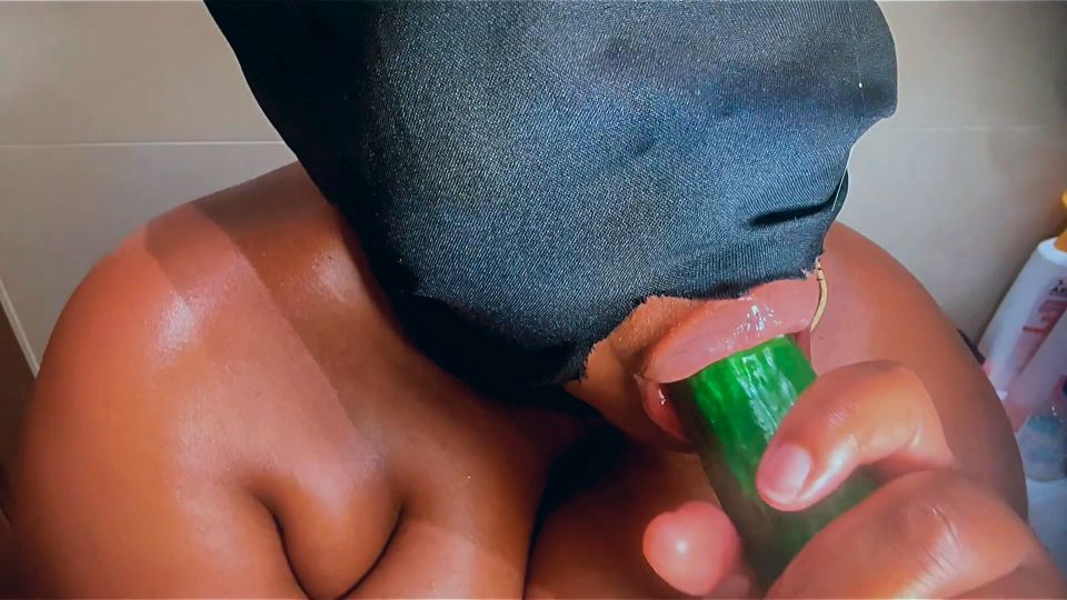 Deep Throat with a Cucumber