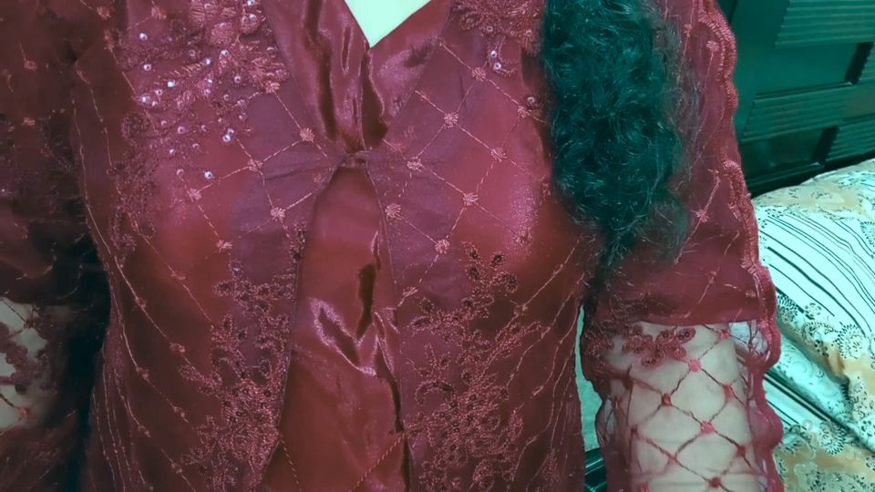 My Wife Looked So Beautiful, I Couldn't Take My Eyes Off Her