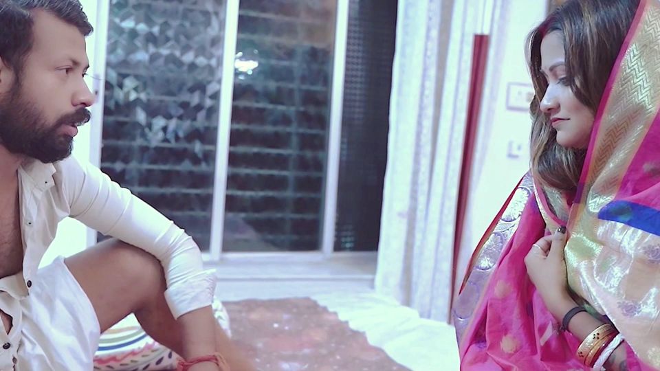 Husband wife romantic chodai in bedroom