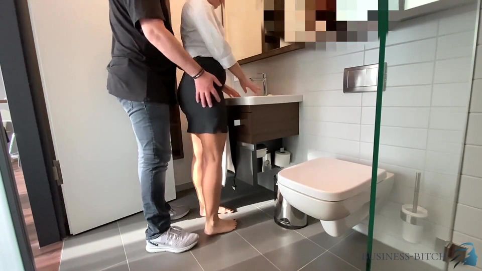 Meeting break - workmate impregnates me