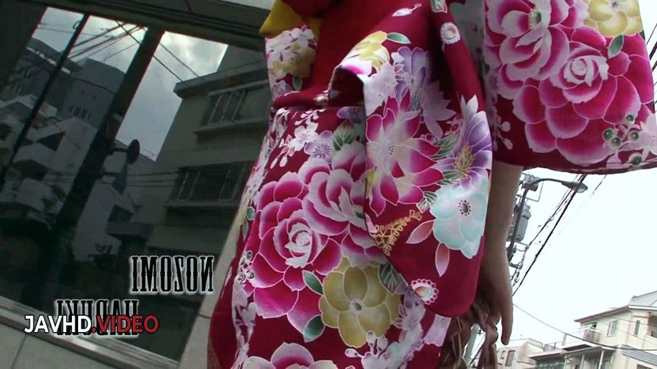 Nozomi Hazuki's Steamy Japanese Blowjob and Creampie Encounter