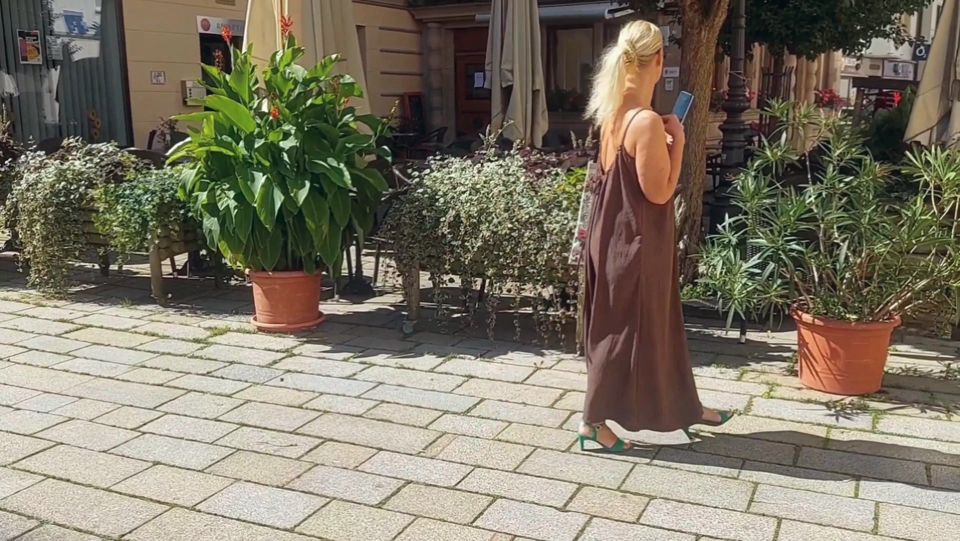 Beautiful Blonde Amateur Wife Enjoys Sex After a Walk