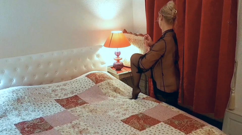 Beautiful Blonde Mature Wife Enjoys Daily Sex in Lingerie