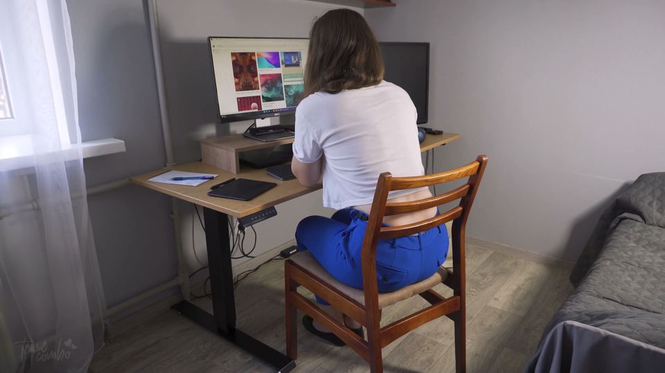 Coworker Flashes Her Ripped Open Pants and Exposed Butt