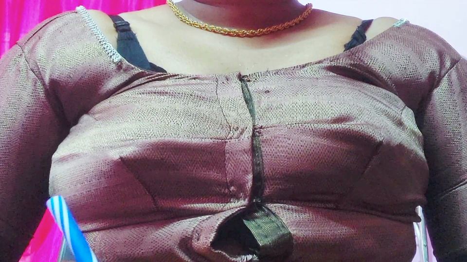 Desi Boy has sex with beautiful stepsister
