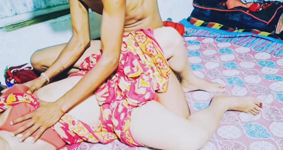 Curvy Blonde Milf Bhabi Shows Chris Young How To Properly Jerk Off.