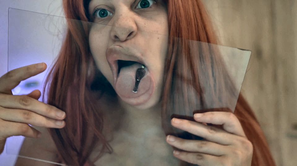 Giantess Girl and Silly Face Fetish