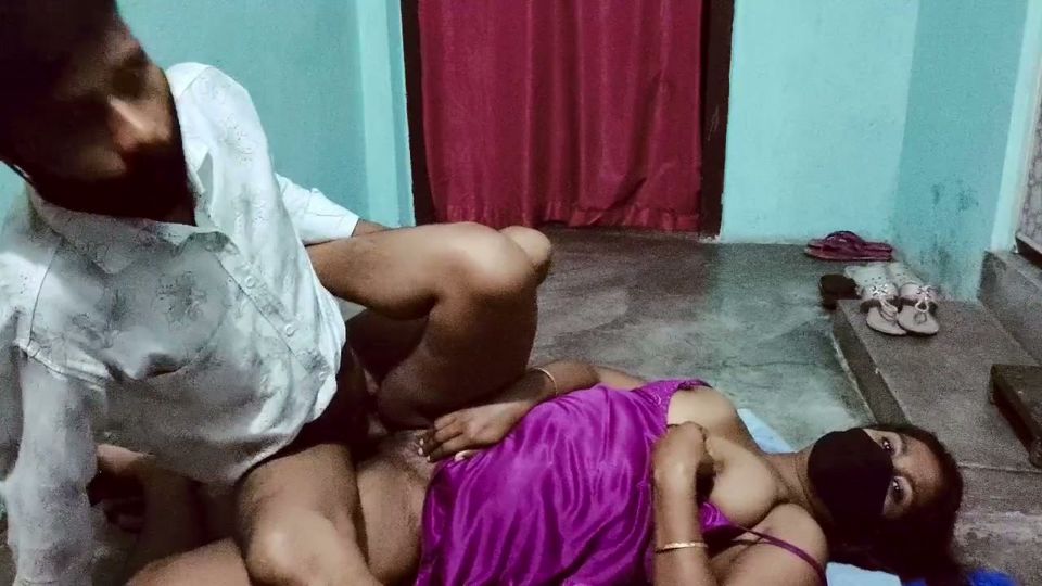 Indian desi bhabhi pink night dress me chodai kiya