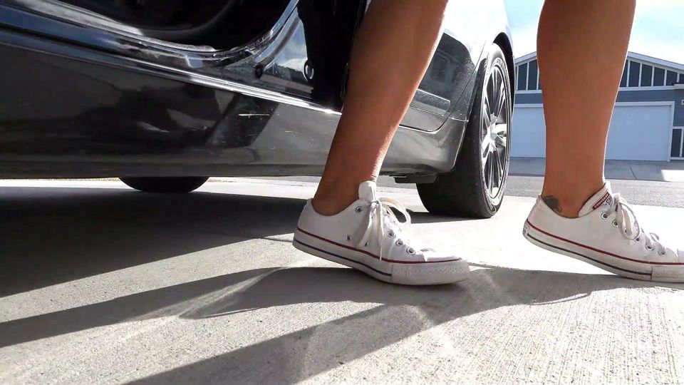 Massage My Goddess Feet! (after Workout)!