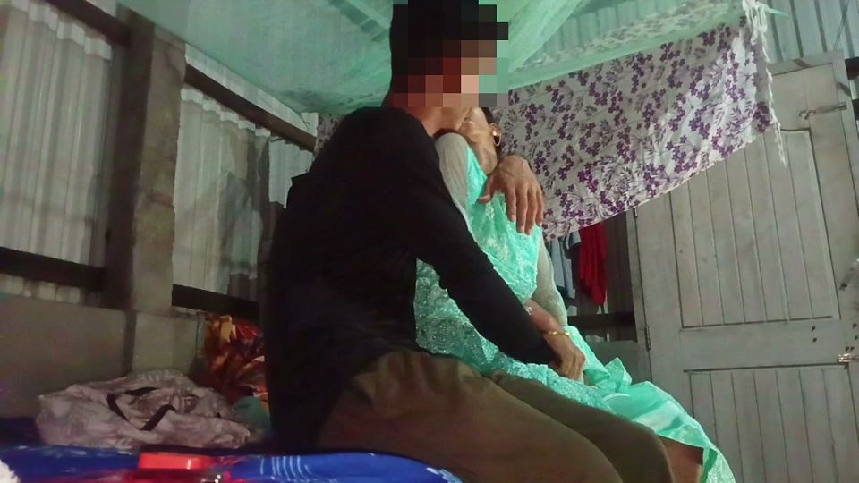 Indian Desi Village 18+ Teen Girl Fucked Hard by Her Lover
