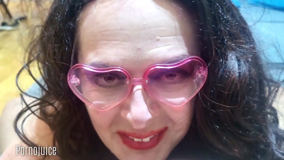 Hip Polish Hippy Gets Blackbred in London Starring Juliet Redhead