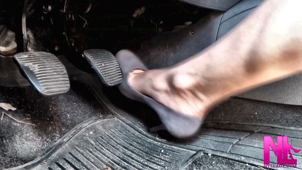 Cool Revving in Grey Pumps on My Barefeet