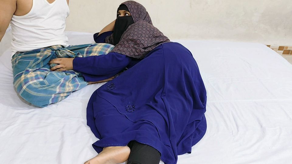 Hijabi MLF indian bangla step-mom first time fucking video. Part_01