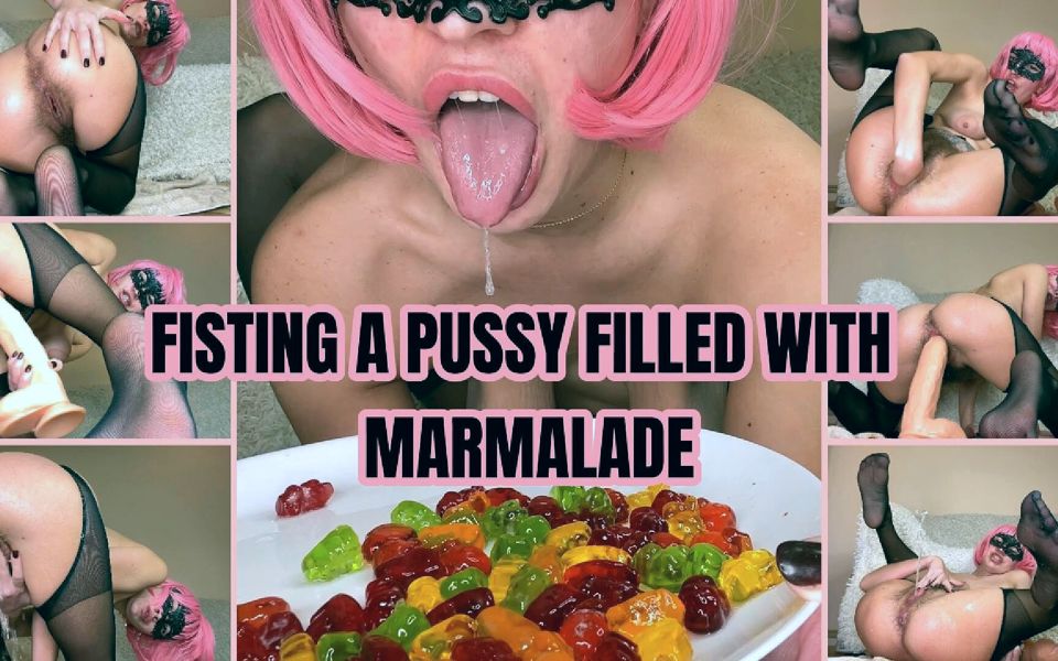 Fisting a Pussy Filled with Marmalade