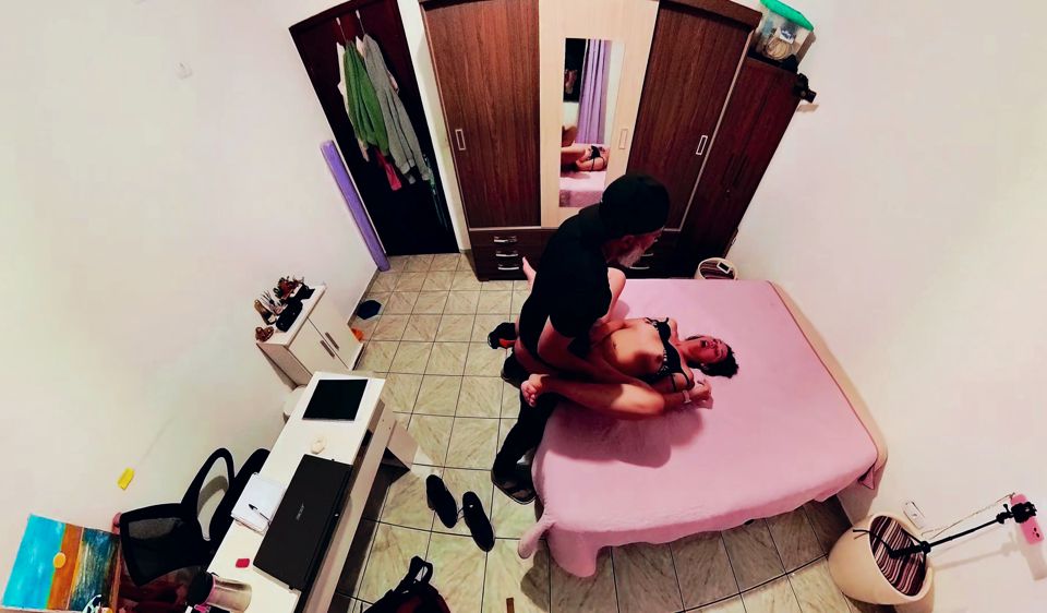 He taught his stepdaughter how to have an orgasm and cumshot on her.