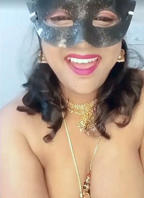 Telugu aunty full body show