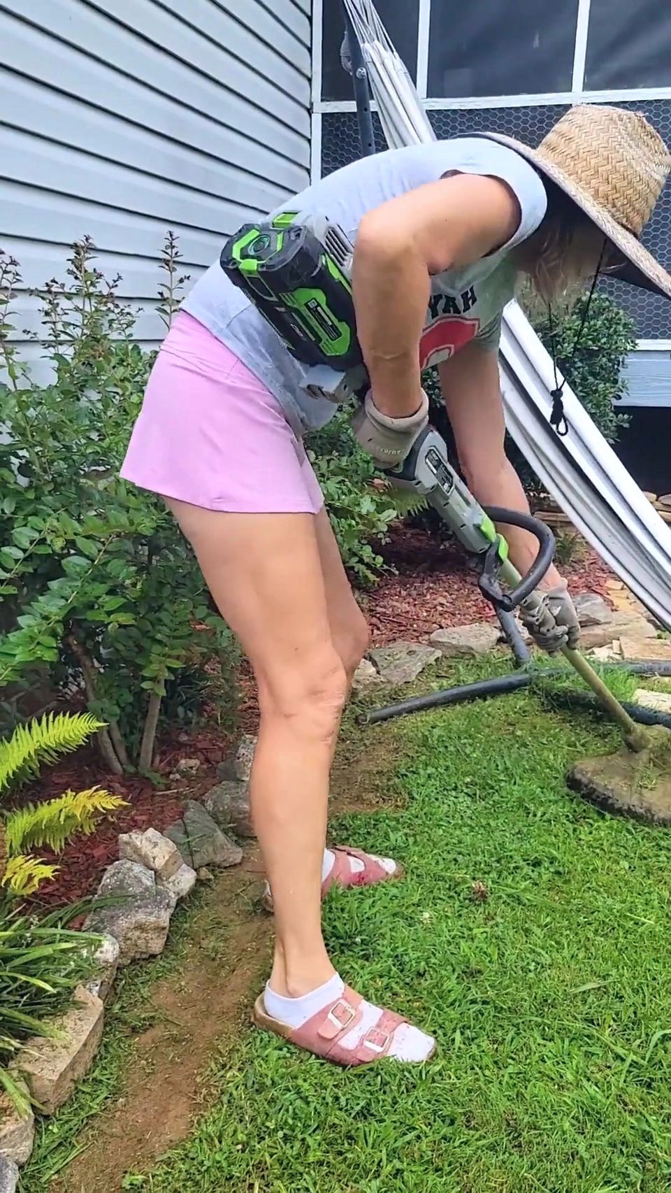 Gaping Wet Yardwork Cunt