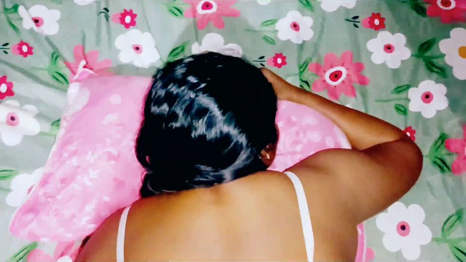 Indian Desi girl Pinky's bhabhi sex video