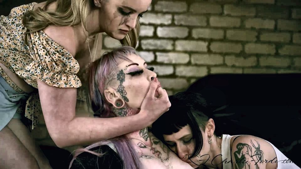 Kellie Panthers Hot Body Gets Completely Owned By Lesbians Charlie Forde And Salem