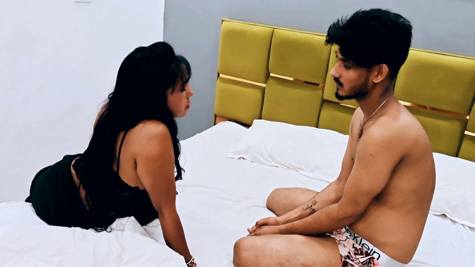 Desi Bihari Video Husband had sex with his girlfriend in front of his wife. Fuck her Pussy Hindi Audio