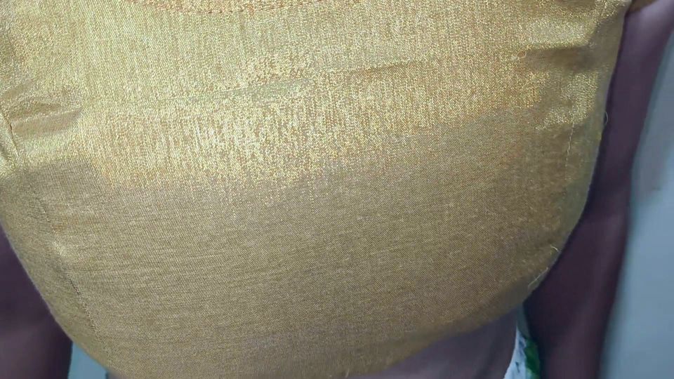 Telugu Anu Aunty White Leak