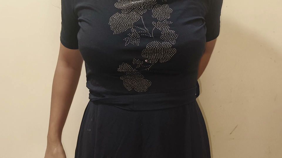 Telugu Anu Aunty in Black One Piece