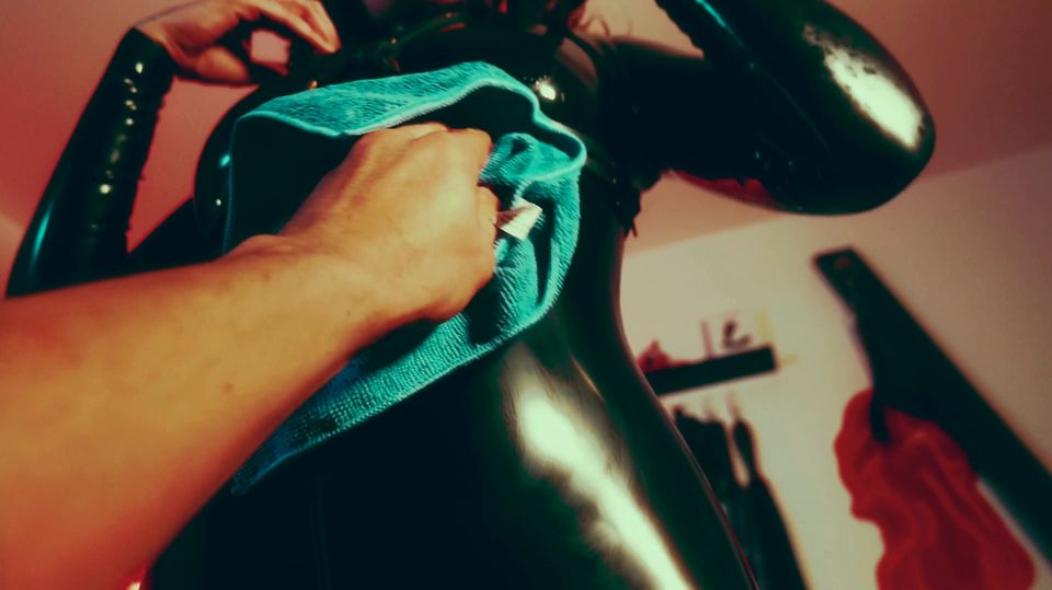 Divine Devotion: Latex Worship, Spit, Gas & Toilet Training POV