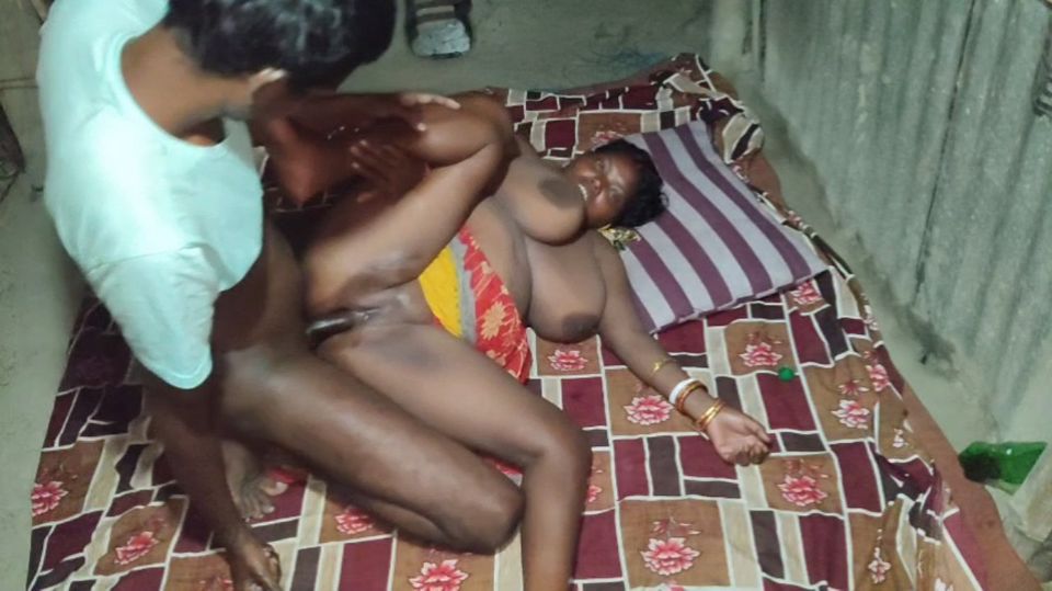Housewife ko land chusaya aur chudai ki