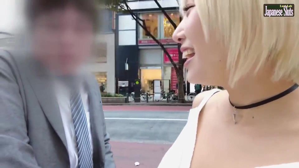 Blonde H-cup Splash Queen - Record-breaking Squirting, Curvy Bombshell's Wildest Creampie Ever