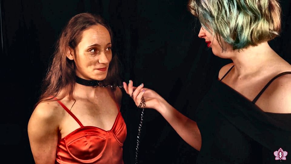 Porcelain Victoria's Lesbian BDSM 80s Porno Part 1: Slave Mila's Audition and Inspection
