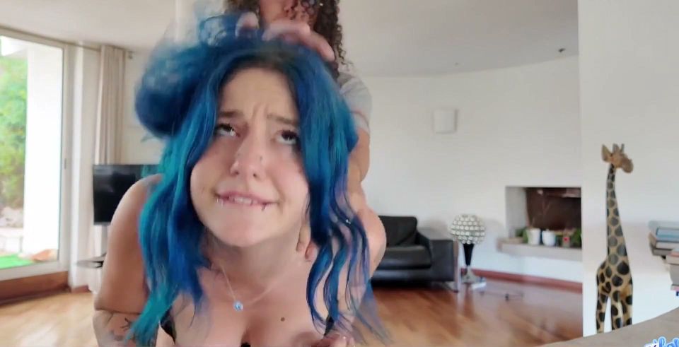 The House Is Nice, My Girl's Better - Deepthroat and Creampie on Holidays