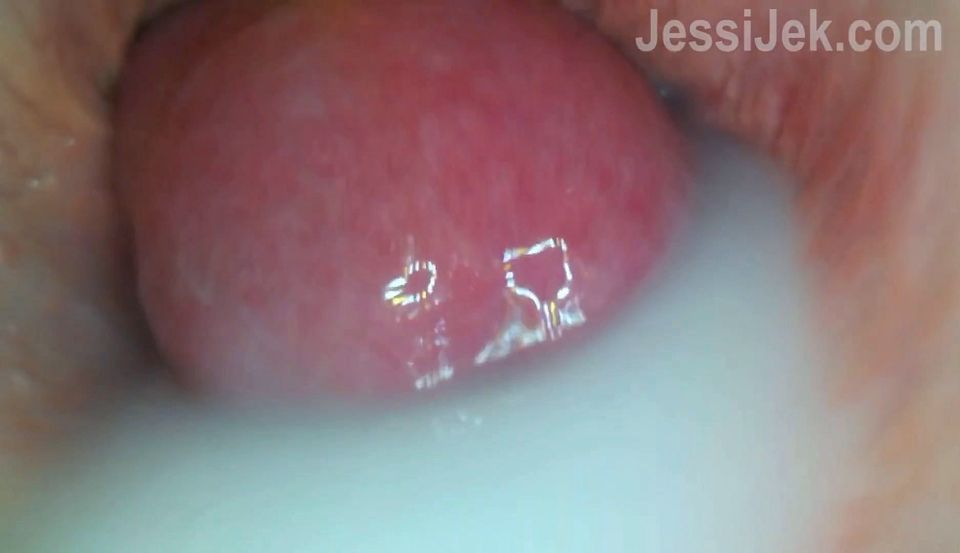 A Big Creampie Inside Me. the Cum Spilling Out of My Pussy-the Moment of Fertilization. Jessijek
