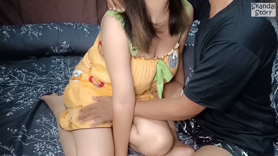 Body Mantep Kakak Tiri Hyper Bikin Sange